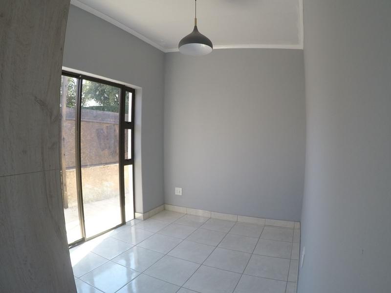 3 Bedroom Property for Sale in Albertsdal Gauteng