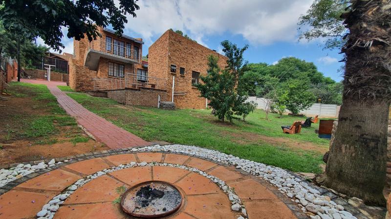 5 Bedroom Property for Sale in Amandasig Gauteng