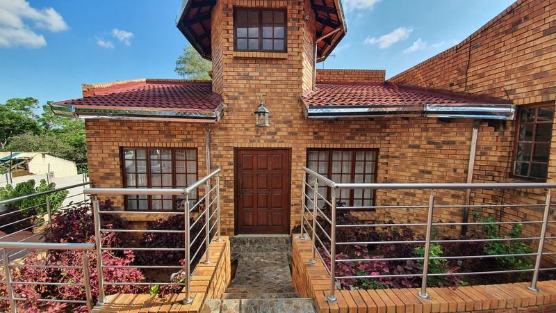 5 Bedroom Property for Sale in Amandasig Gauteng