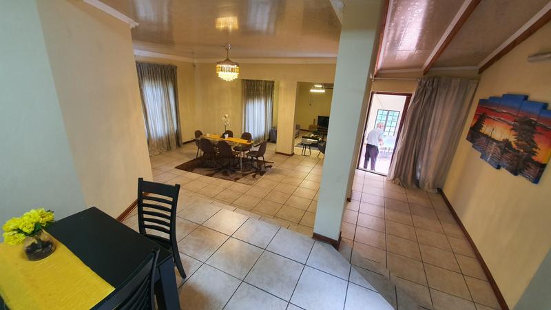 5 Bedroom Property for Sale in Amandasig Gauteng