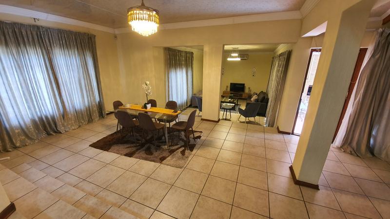 5 Bedroom Property for Sale in Amandasig Gauteng