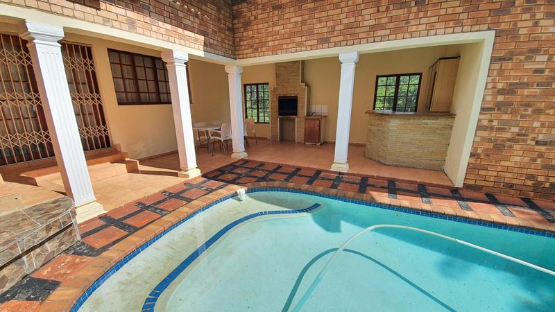 5 Bedroom Property for Sale in Amandasig Gauteng