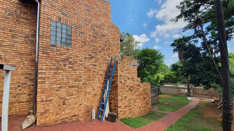 5 Bedroom Property for Sale in Amandasig Gauteng