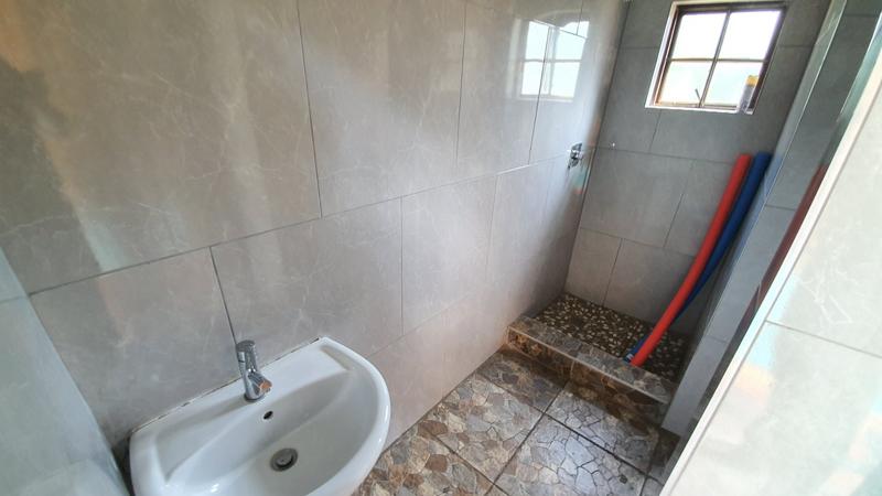 5 Bedroom Property for Sale in Amandasig Gauteng