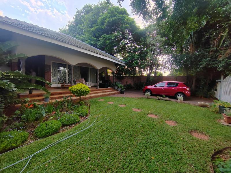 3 Bedroom Property for Sale in Dorandia Gauteng