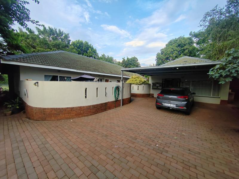 3 Bedroom Property for Sale in Dorandia Gauteng