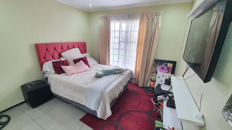 3 Bedroom Property for Sale in Heatherview Gauteng