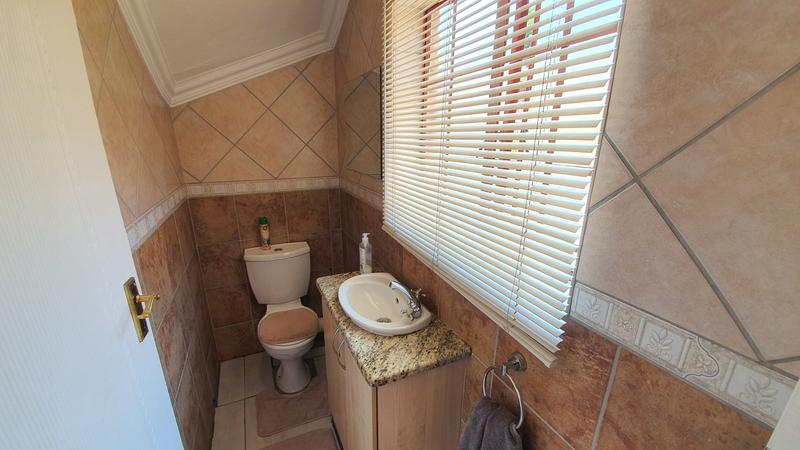 4 Bedroom Property for Sale in Pretoria North Gauteng