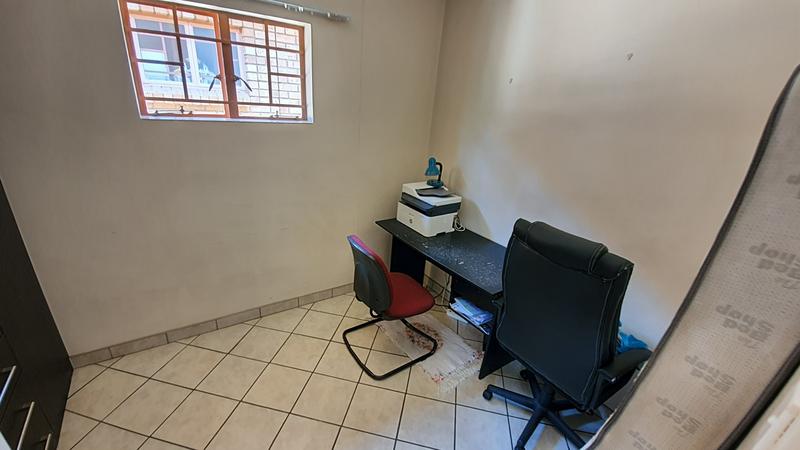 4 Bedroom Property for Sale in Pretoria North Gauteng