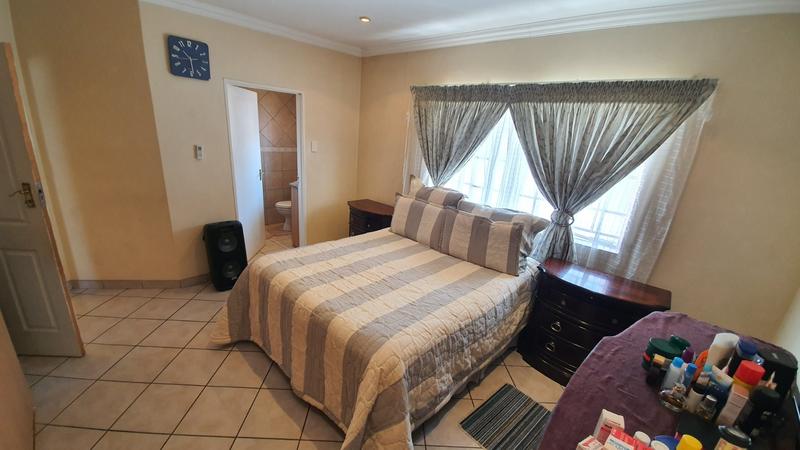 4 Bedroom Property for Sale in Pretoria North Gauteng