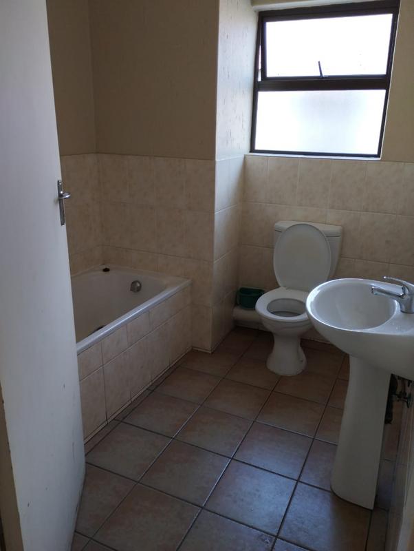 To Let 2 Bedroom Property for Rent in Germiston South Gauteng