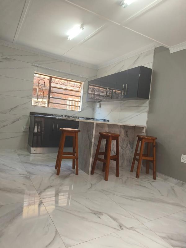 To Let 1 Bedroom Property for Rent in Kensington Gauteng