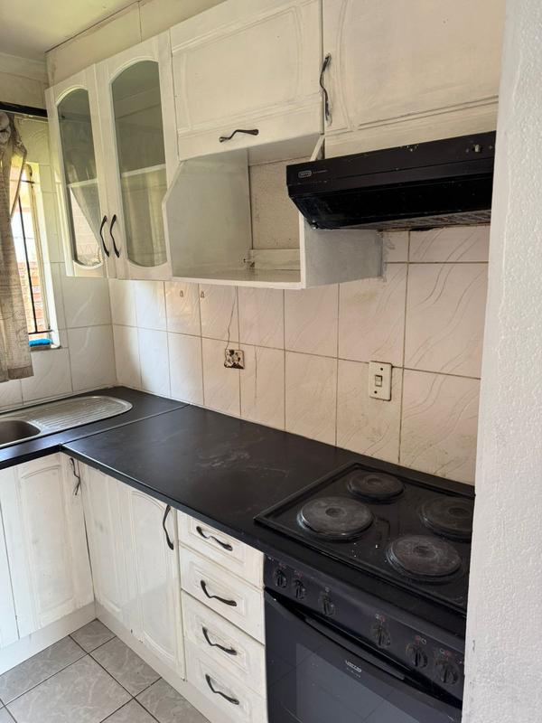 To Let 2 Bedroom Property for Rent in Ormonde Gauteng