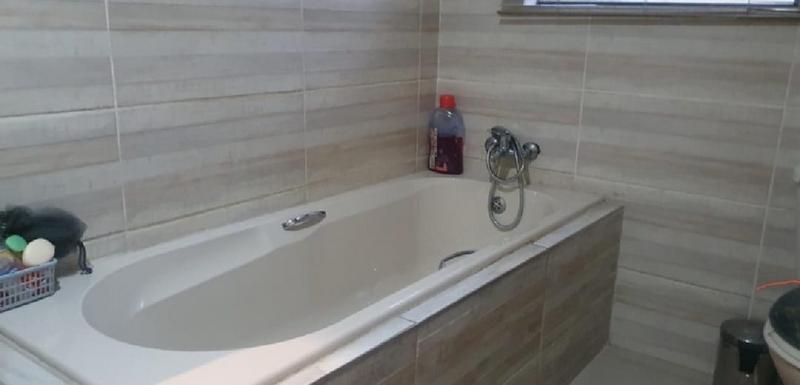 To Let 4 Bedroom Property for Rent in Pimville Zone 5 Gauteng