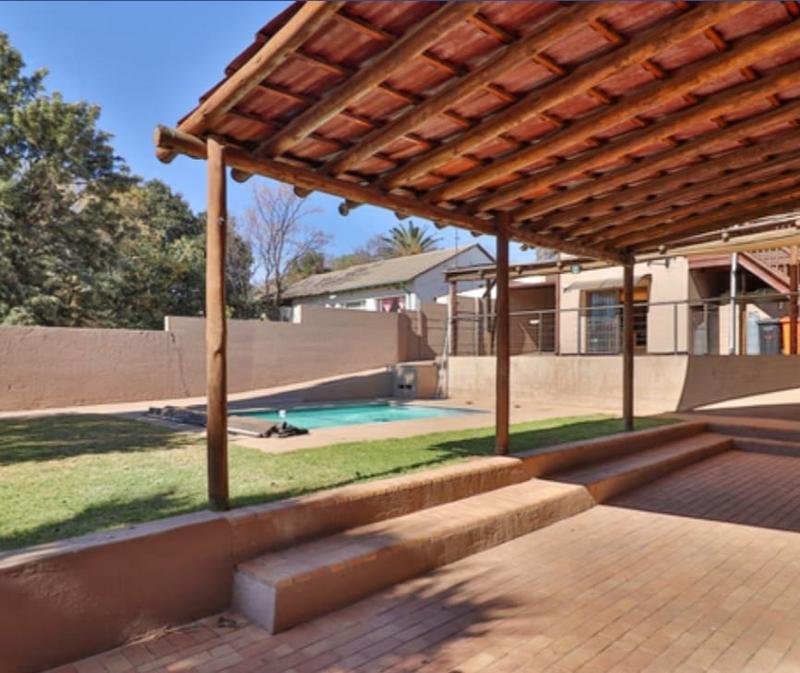 4 Bedroom Property for Sale in Sunnyridge Gauteng