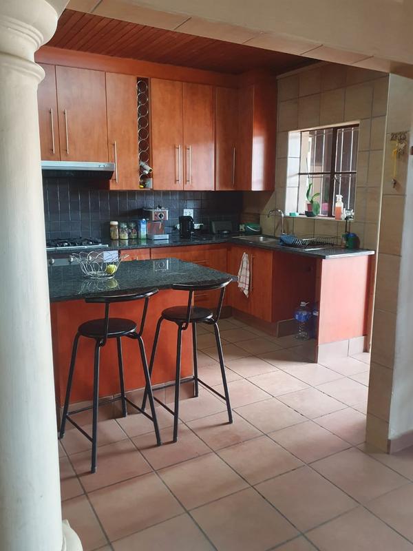 4 Bedroom Property for Sale in Sunnyridge Gauteng