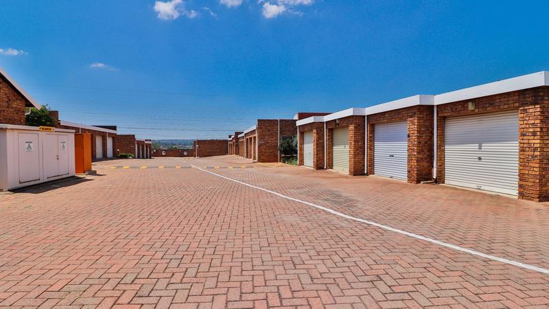 To Let 1 Bedroom Property for Rent in Edenvale Gauteng