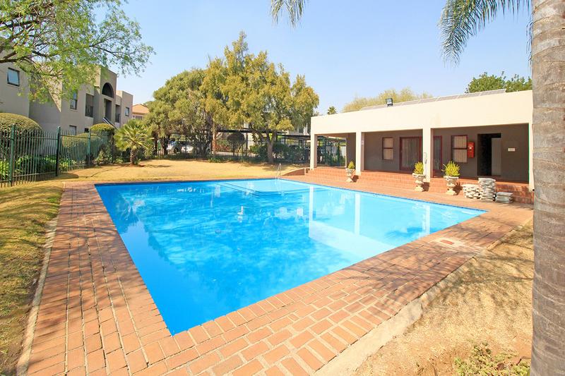 2 Bedroom Property for Sale in Marais Steyn Park Gauteng