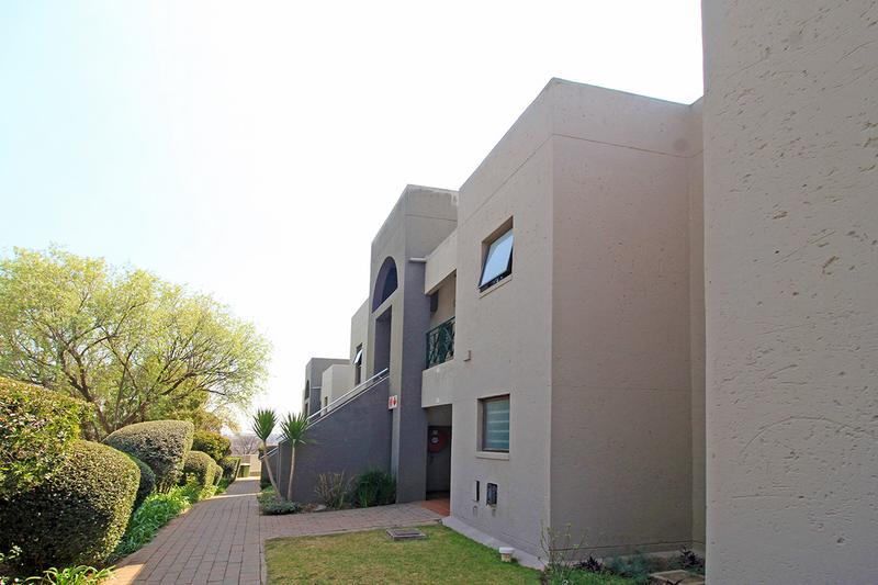 2 Bedroom Property for Sale in Marais Steyn Park Gauteng