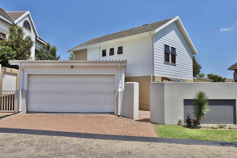 To Let 3 Bedroom Property for Rent in Broadacres Gauteng