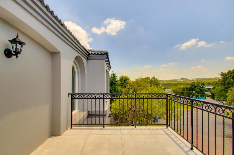 To Let 4 Bedroom Property for Rent in Dainfern Golf Estate Gauteng