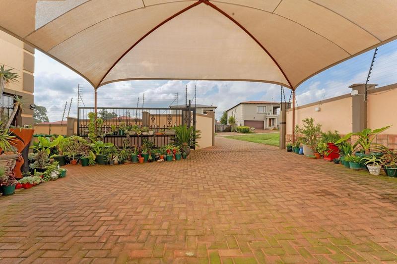 3 Bedroom Property for Sale in Quellerie Park Gauteng