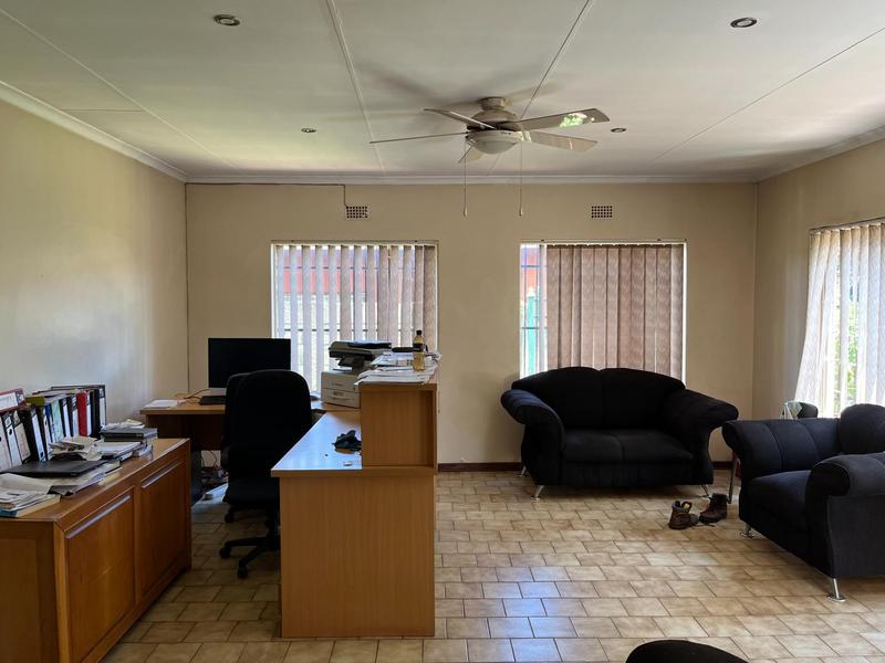 To Let 3 Bedroom Property for Rent in East Lynne Gauteng