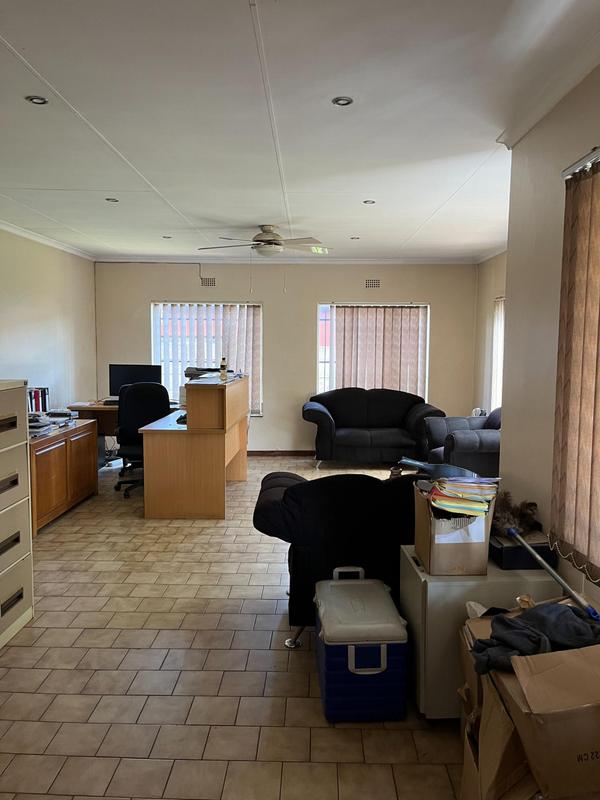 To Let 3 Bedroom Property for Rent in East Lynne Gauteng