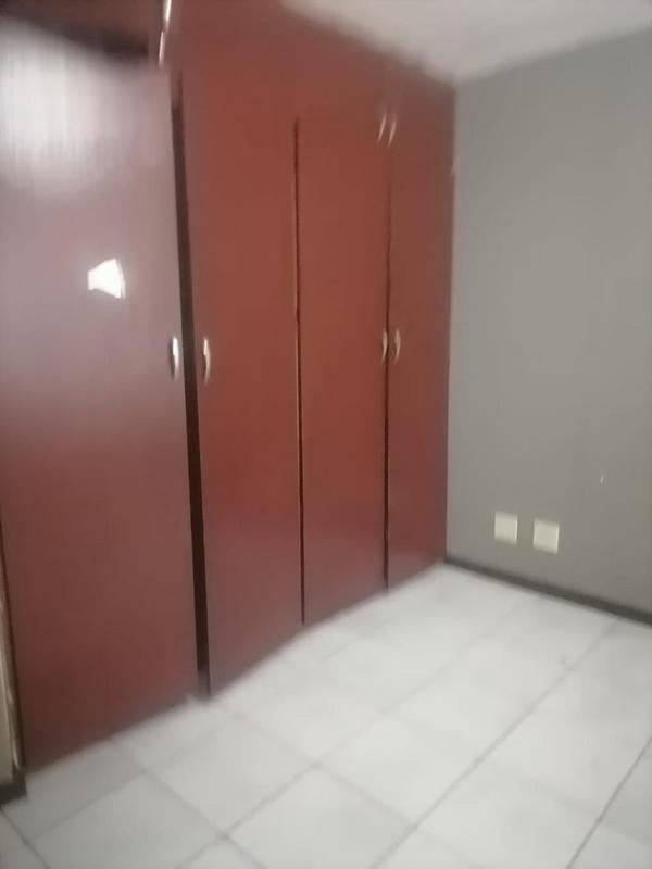 To Let 1 Bedroom Property for Rent in Sunnyside Gauteng