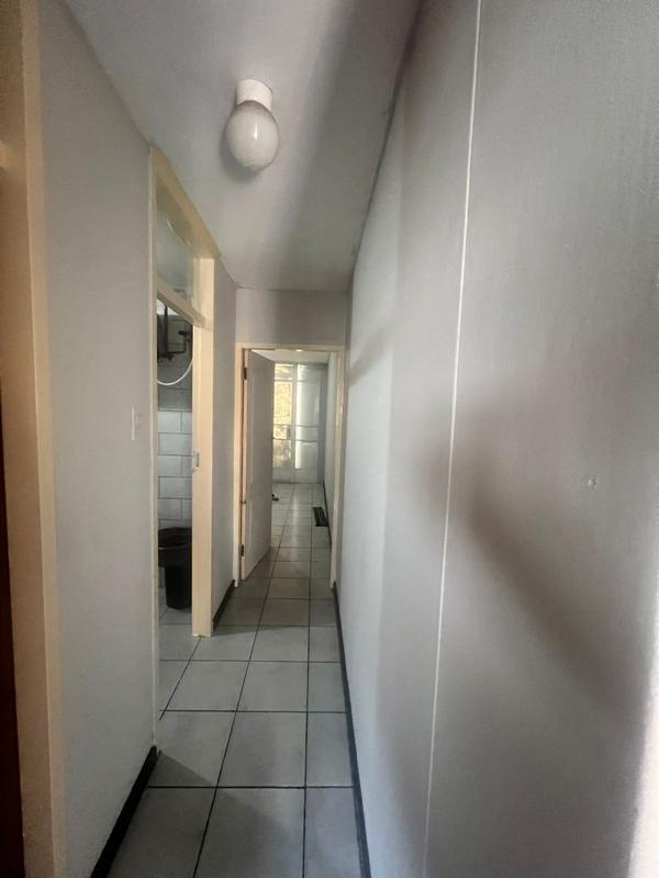 To Let 1 Bedroom Property for Rent in Sunnyside Gauteng