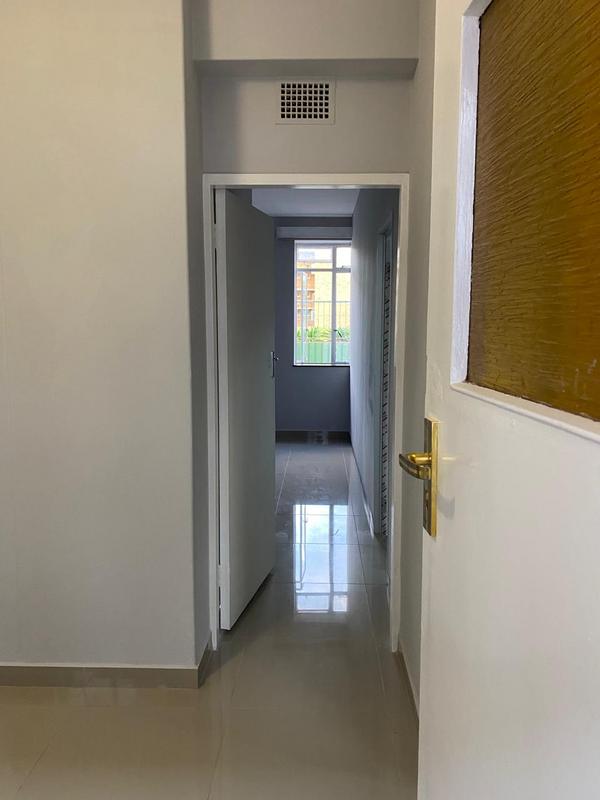 To Let 1 Bedroom Property for Rent in Sunnyside Gauteng