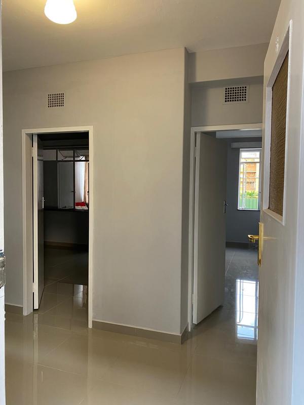 To Let 1 Bedroom Property for Rent in Sunnyside Gauteng