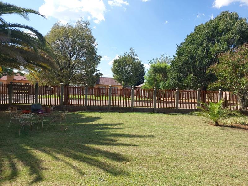 3 Bedroom Property for Sale in Vanderbijlpark SE 6 Gauteng