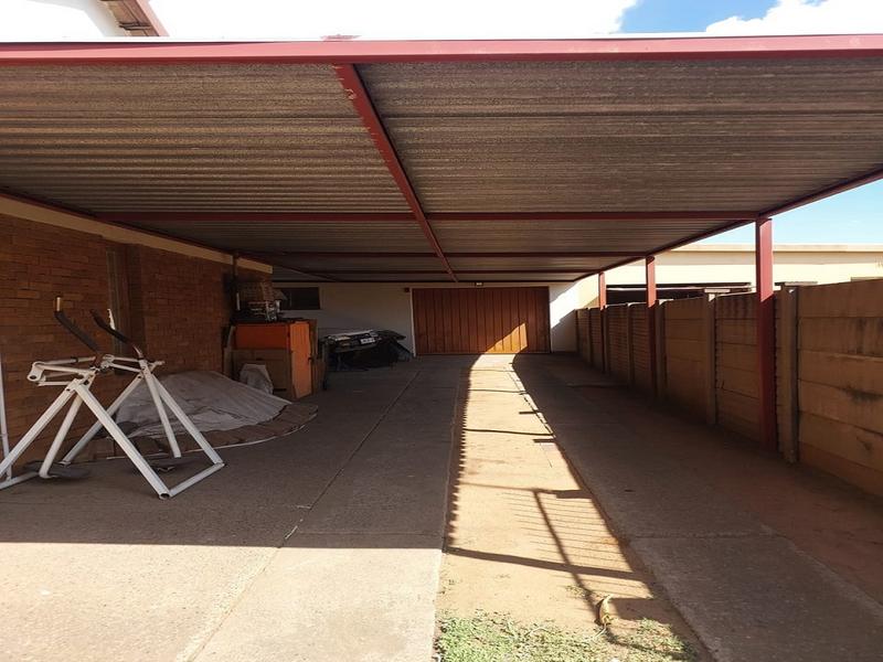 3 Bedroom Property for Sale in Vanderbijlpark SE 6 Gauteng