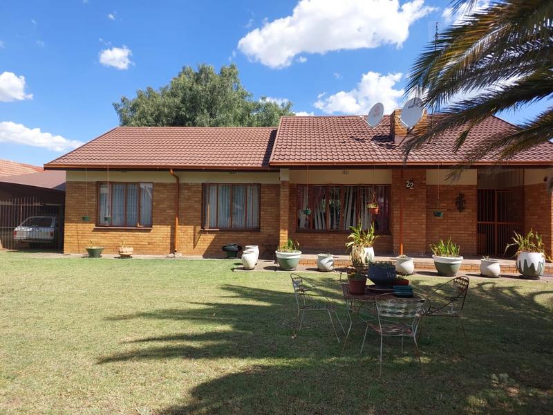 3 Bedroom Property for Sale in Vanderbijlpark SE 6 Gauteng