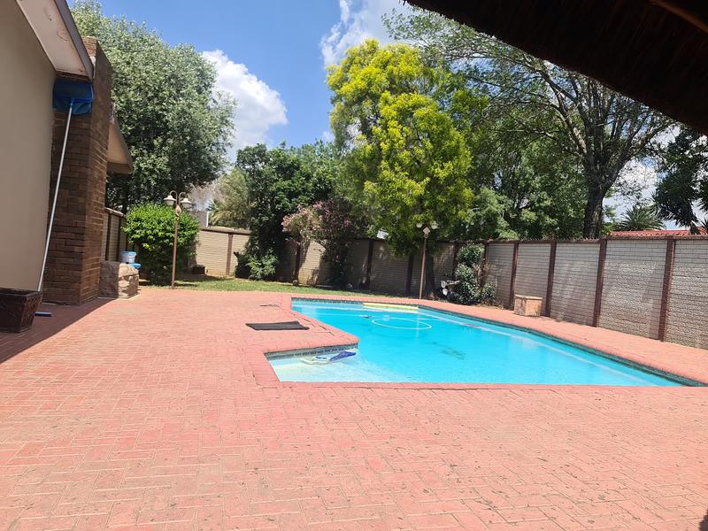 4 Bedroom Property for Sale in Vanderbijlpark SE 7 Gauteng