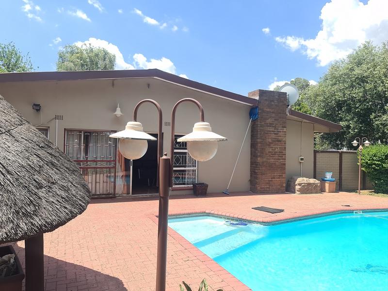 4 Bedroom Property for Sale in Vanderbijlpark SE 7 Gauteng