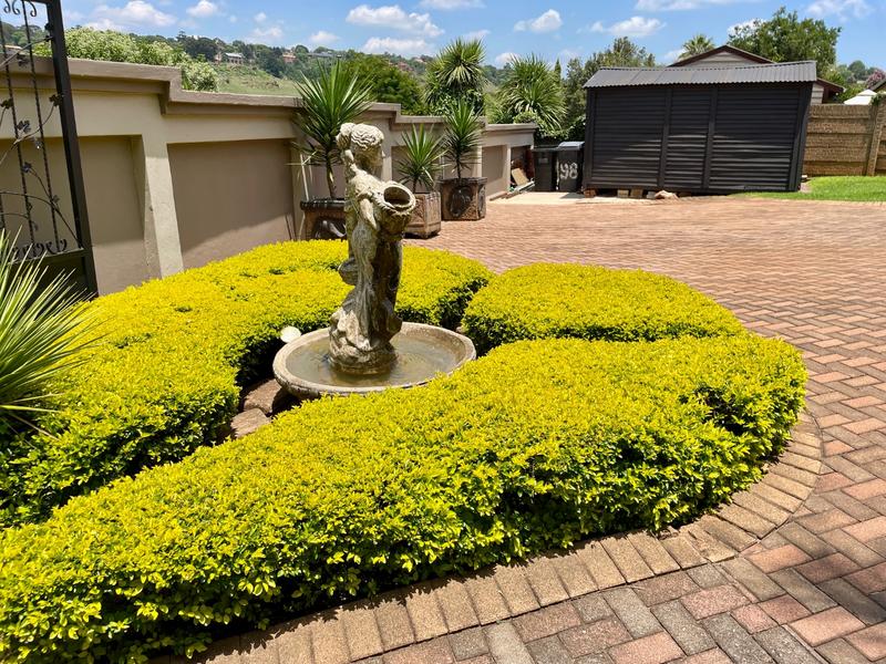 3 Bedroom Property for Sale in Kenmare Gauteng