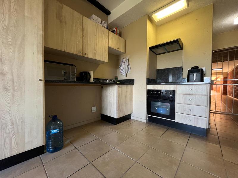 1 Bedroom Property for Sale in Hatfield Gauteng