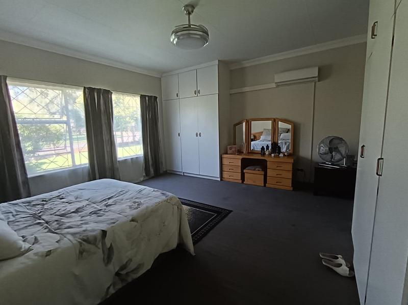 3 Bedroom Property for Sale in Selection Park Gauteng