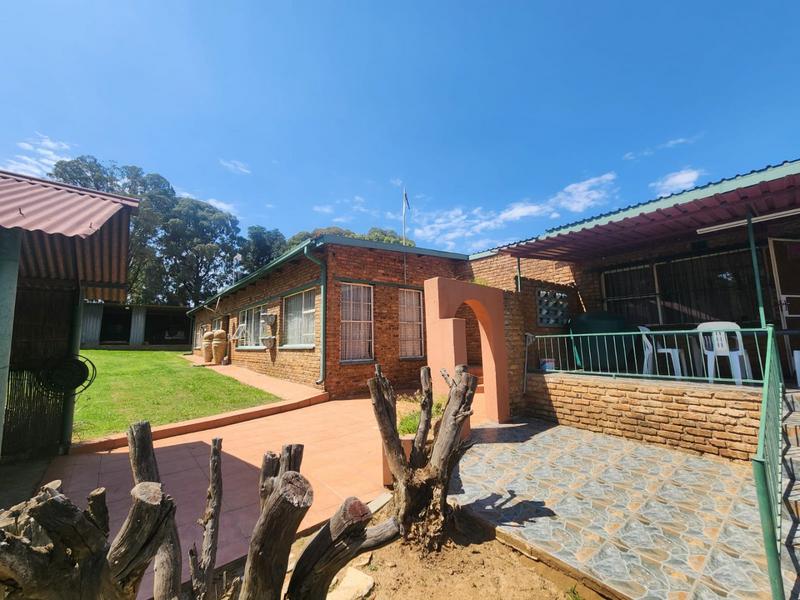 4 Bedroom Property for Sale in Hillside Gauteng