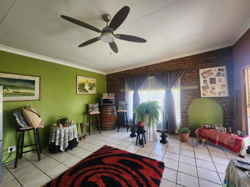 4 Bedroom Property for Sale in Hillside Gauteng