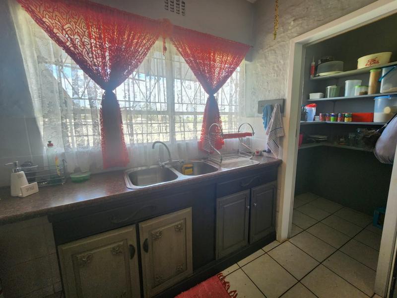 4 Bedroom Property for Sale in Hillside Gauteng