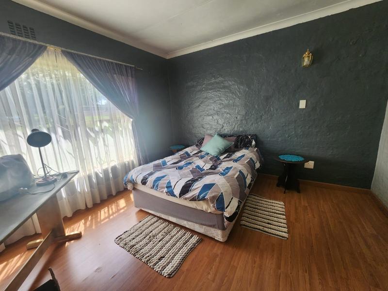 4 Bedroom Property for Sale in Hillside Gauteng