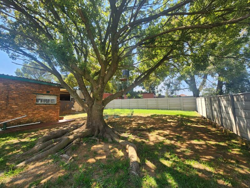 4 Bedroom Property for Sale in Hillside Gauteng