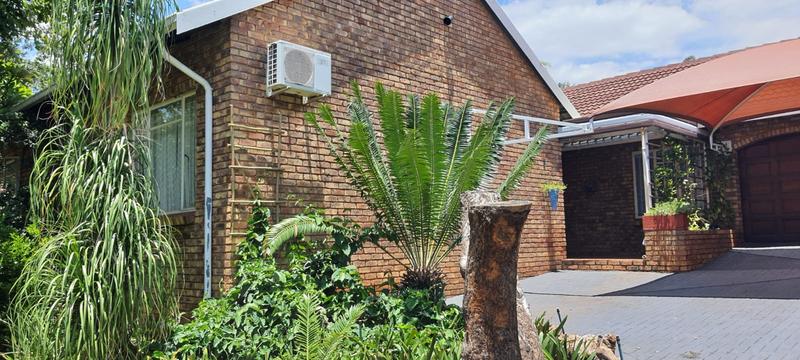 4 Bedroom Property for Sale in Amandasig Gauteng