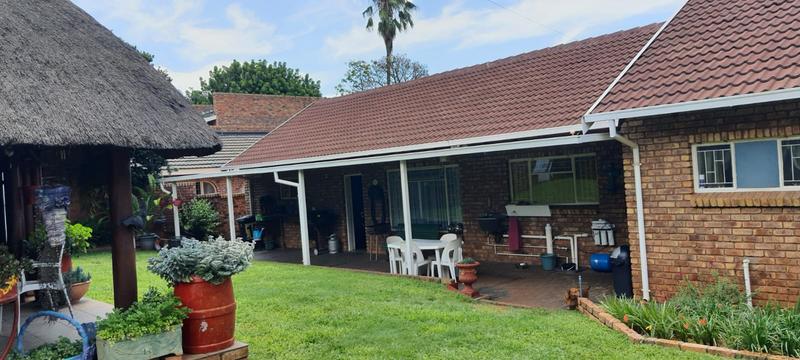 4 Bedroom Property for Sale in Amandasig Gauteng