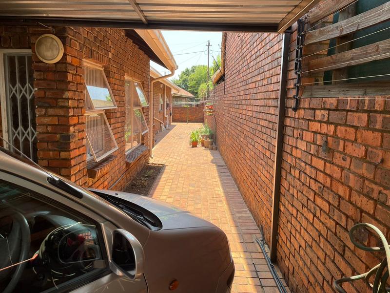 3 Bedroom Property for Sale in Albertville Gauteng