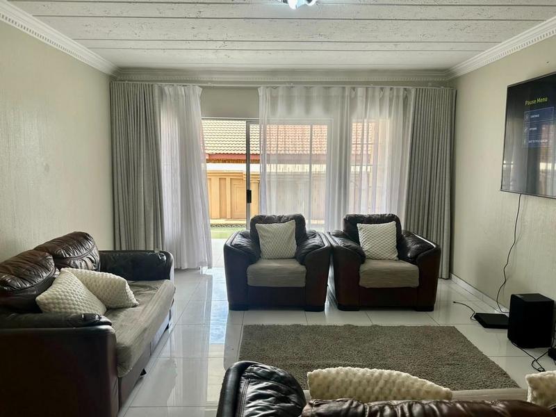 3 Bedroom Property for Sale in Amberfield Heights Gauteng