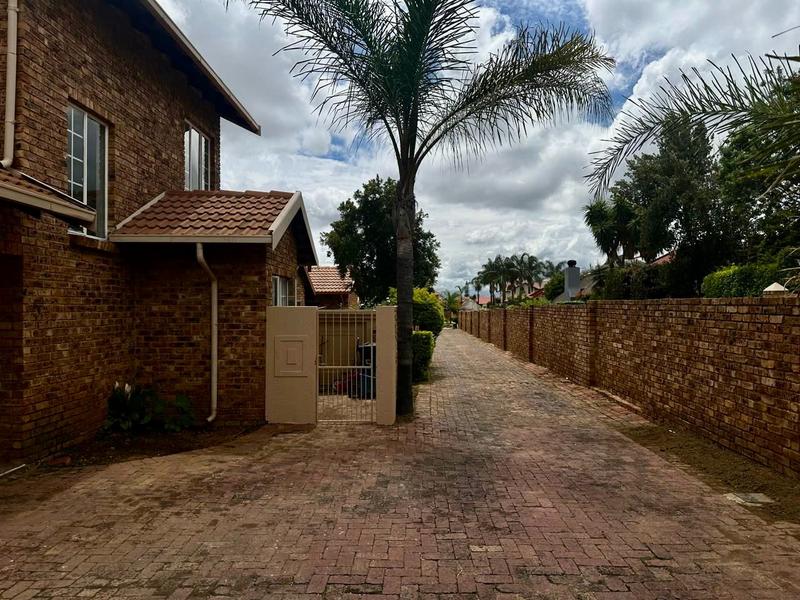 3 Bedroom Property for Sale in Amberfield Heights Gauteng